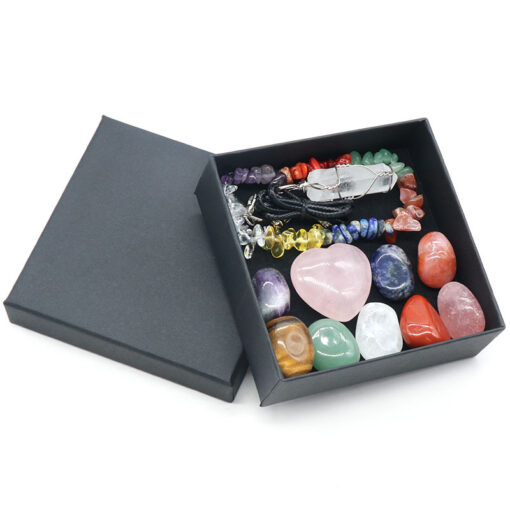 11 Pcs Heart Shape Crystal And Hexagon Pendant Gift Box - Image 2