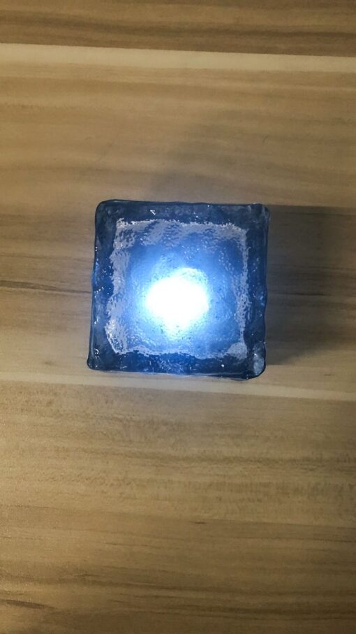 Solar LED Cube Garden Patio Path Light - Image 9