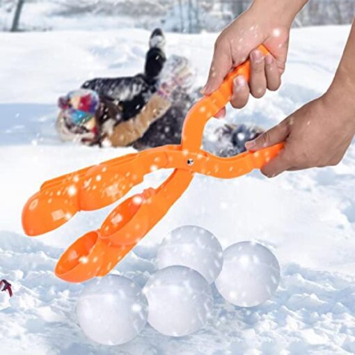 One or Four Pieces Random Colour Outdoor Snowball Makers