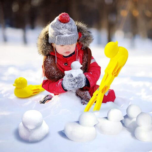 One or Four Pieces Random Colour Outdoor Snowball Makers - Image 7