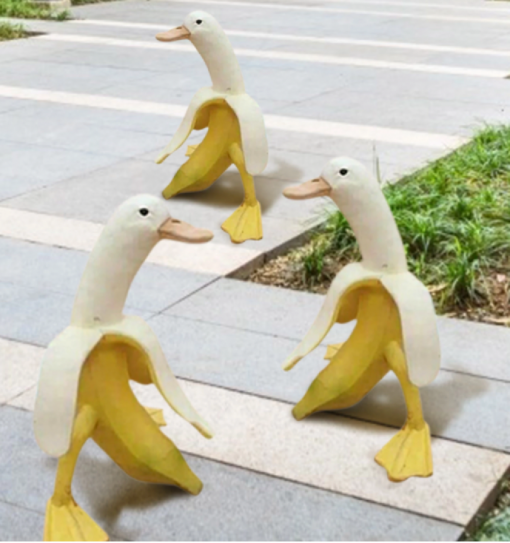 Banana duck garden art deco statue - Image 8