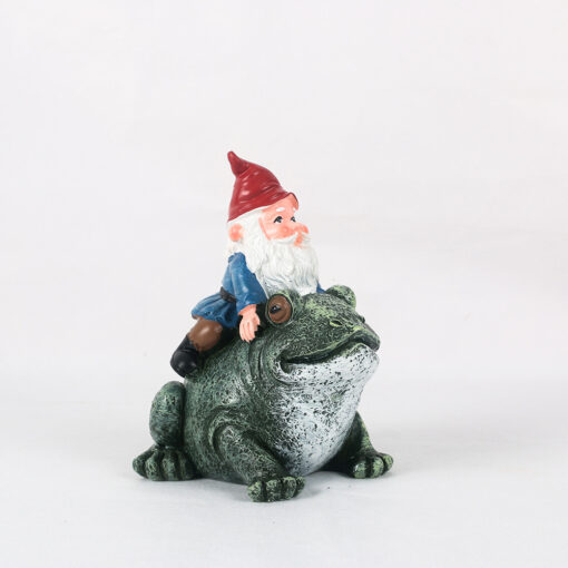 Gnome & Frog Design Garden Decoration - Image 2