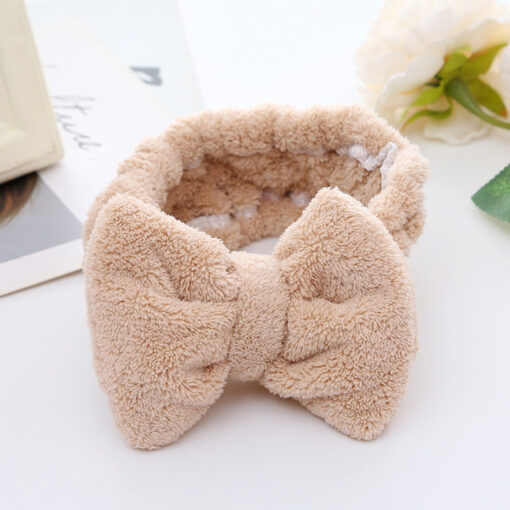 Bowknot Elastic Coral Plush Headband - Image 4