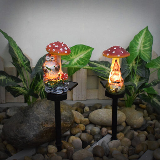 Outdoor Mushroom Owl Shaped Solar Light - Image 9