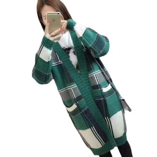 Vintage Check Knit Cardigan - Image 25