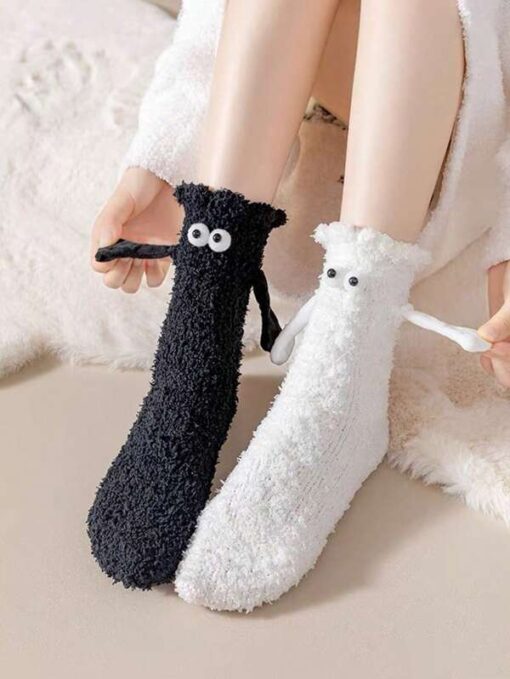 Magnetic Couple Holding Hands Velvet Socks - Image 3