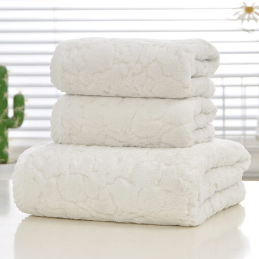 Soft & Luxurious Bathroom Towel Set - Image 5