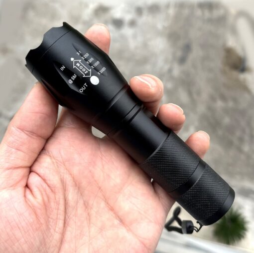 T6 LED Flashlight - Image 3